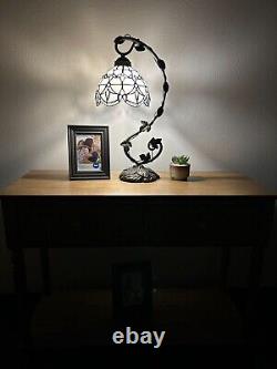 Tiffany Style White Stained Glass Table Lamp Baroque Style LED Bulb Include 21H