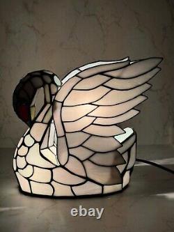 Tiffany Style White Swan Stained Glass Table Lamp