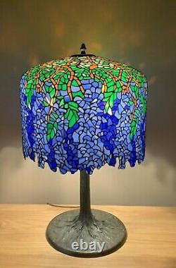 Tiffany Style Wisteria Stained Glass Shade On Dale Tiffany Tree Trunk Table Lamp