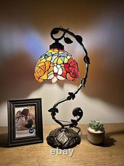 Tiffany Table Lamp Red Orange Blue Stained Glass Rose Flowers Iron Metal Leaves