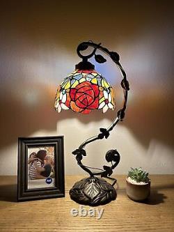 Tiffany Table Lamp Red Orange Blue Stained Glass Rose Flowers Iron Metal Leaves