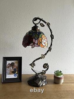 Tiffany Table Lamp Red Orange Blue Stained Glass Rose Flowers Iron Metal Leaves