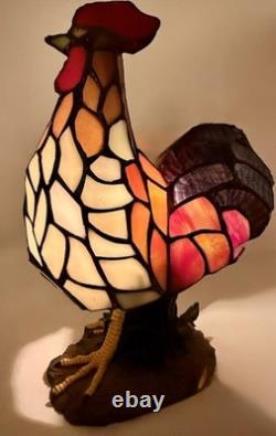 VTG Tiffany Style Stained Glass Chicken Rooster Farmhouse Table Lamp 11 h