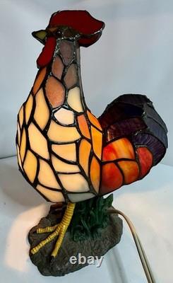 VTG Tiffany Style Stained Glass Chicken Rooster Farmhouse Table Lamp 11 h
