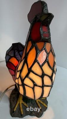 VTG Tiffany Style Stained Glass Chicken Rooster Farmhouse Table Lamp 11 h