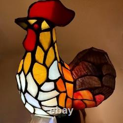 VTG Tiffany Style Stained Glass Chicken Rooster Farmhouse Table Lamp 11 h