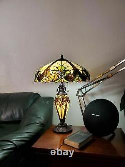 Victorian Theme Tiffany Style Stained Glass Table Reading Accent Lamp Lit Base