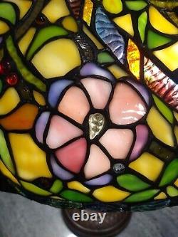 Vintage Art Tiffany Style Stained Glass 2 Chain Pull Lamp Metal Base Flower