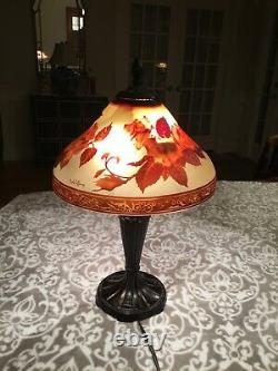 Vintage Dale Tiffany stained glass Lamp 22 Signed