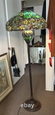 Vintage Exceptional Large Stained Glass Floor Lamp Excellent Pick Up