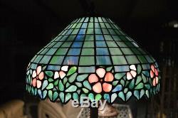 Vintage Large Tiffany Style Art Stained Glass Lamp Flowers Metal Base