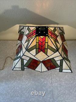 Vintage Mission Stle Wood Base Stained Leaded Glass Table Lamp