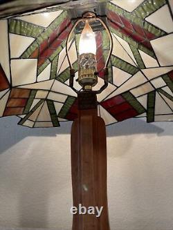 Vintage Mission Stle Wood Base Stained Leaded Glass Table Lamp