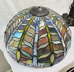 Vintage Quoizel Tiffany Style Jeweled Confetti Stained Glass Lamp 23 Tall