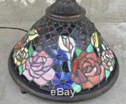 Vintage Stained Glass Cabbage Rose Table Lamp