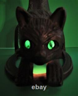 Vintage Stretching Cat Lamp Bronze Tone Slag Glass Shade Glowing Eyes Heavy