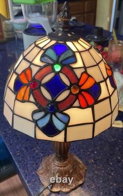 Vintage Tiffany Style 15 Tall Table Desk Stained Floral Glass Table Lamp