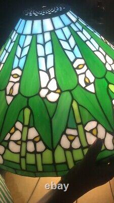 Vintage Tiffany Style 20 W Leaded Stained Glass Large Lamp /Shade Green & Blue