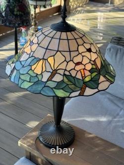 Vintage Tiffany Style 27 White Orchid Flowers Stained Glass Lamp Dual Bulb