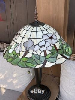 Vintage Tiffany Style 27 White Orchid Flowers Stained Glass Lamp Dual Bulb