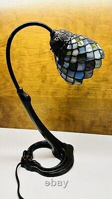 Vintage Tiffany Style Cast Metal Stained Glass Desk/Bedside Lamp 16 Tall