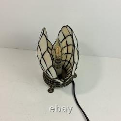 Vintage Tiffany Style Clam Shell, Stained Glass 7-8 Tall Art Deco Lamp