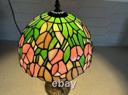 Vintage Tiffany Style Stained Glass Accent Table Lamp Floral Roses Motif