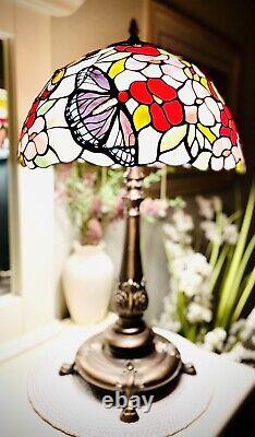 Vintage Tiffany Style Stained Glass Floral And butterfly Motif Table Lamp RARE
