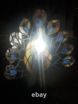 Vintage Tiffany Style Stained Glass Peacock Accent Table Light Lamp Read