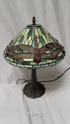 Vintage Tiffany Style Stained Glass Table Lamp Dragonfly Shade Great Color 18T