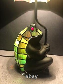 Vintage Tiffany Style Stained Green Art Glass Frog With Umbrella Lamp