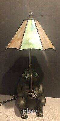 Vintage Tiffany Style Stained Green Art Glass Frog With Umbrella Lamp