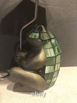 Vintage Tiffany Style Stained Green Art Glass Frog With Umbrella Lamp