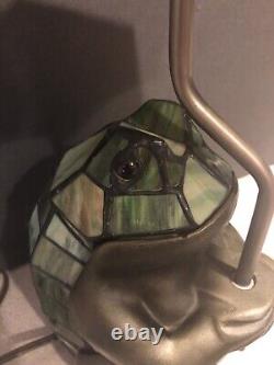 Vintage Tiffany Style Stained Green Art Glass Frog With Umbrella Lamp