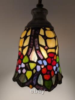 Vintage Tiffany Style Table Desk Bedside Lamp Hand Crafted Stained Glass Shade