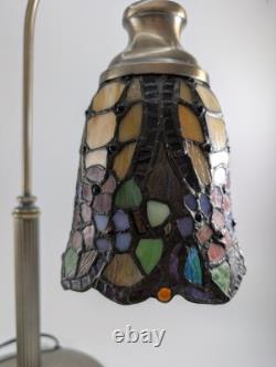 Vintage Tiffany Style Table Desk Bedside Lamp Hand Crafted Stained Glass Shade
