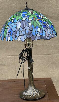 Vintage Tiffany Style Wisteria Stained Glass Lamp