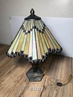 Vtg Dale Tiffany Stained Glass Table Desk Lamp Iridescent Slag Glass Signed
