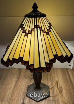 Vtg Dale Tiffany Stained Glass Table Desk Lamp Iridescent Slag Glass Signed