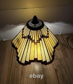 Vtg Dale Tiffany Stained Glass Table Desk Lamp Iridescent Slag Glass Signed