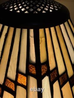 Vtg Dale Tiffany Stained Glass Table Desk Lamp Iridescent Slag Glass Signed