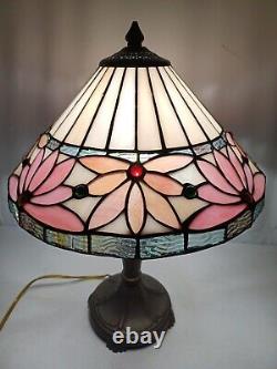 Vtg Dale Tiffany Stained Slag Glass 20 Table Accent Reading Lamp Flowers Read